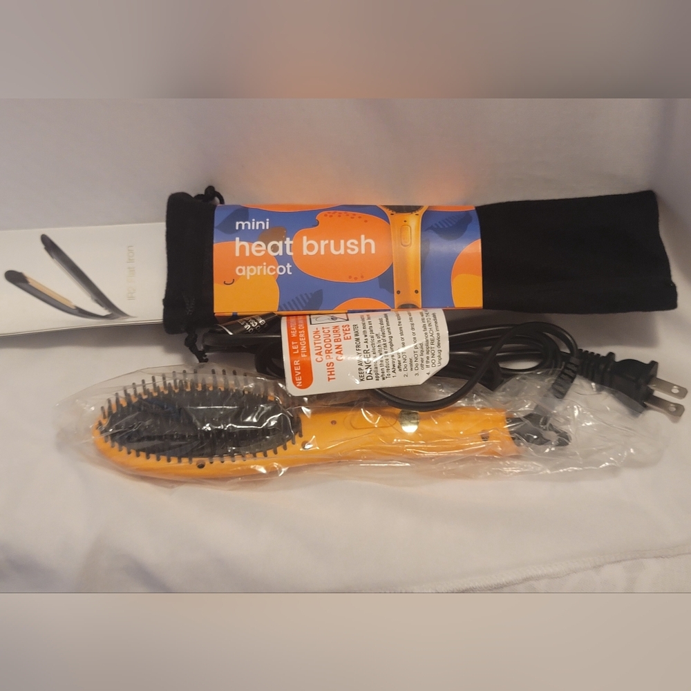 New Soleil Mini Travel Apricot Heat Brush